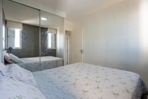Image 19 - 919220