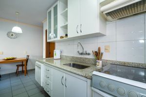 Image 23 - 919224