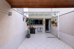 Image 28 - 919226