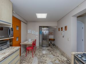 Image 35 - 919227