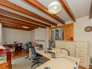 Image 20 - 919227