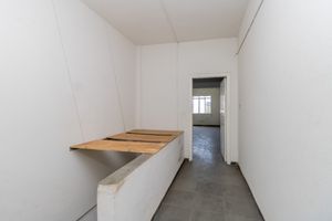 Image 10 - 919237