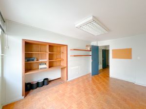 Image 12 - 919244