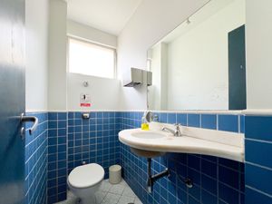 Image 31 - 919244