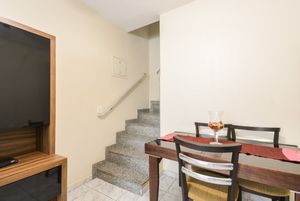 Image 4 - 919259