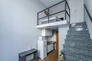 Image 3 - 919261