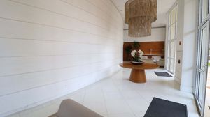 Image 15 - 919268