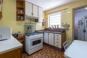 Image 27 - 919273