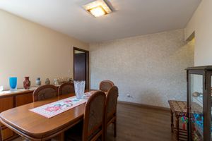 Image 29 - 919273