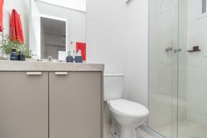 Image 13 - 919276