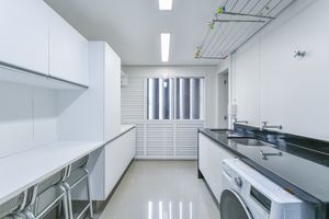 Image 32 - 919277