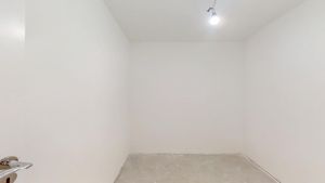 Image 32 - 919283