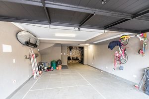 Image 40 - 919285