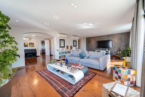 Image 3 - 919286