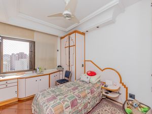 Image 16 - 919288