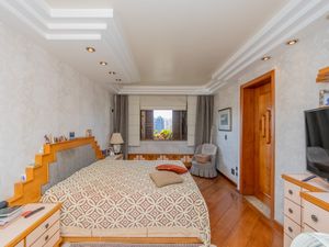 Image 19 - 919288