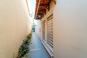 Image 12 - 919304
