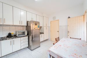 Image 20 - 919304