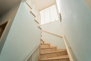 Image 22 - 919304