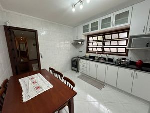 Image 10 - 919306