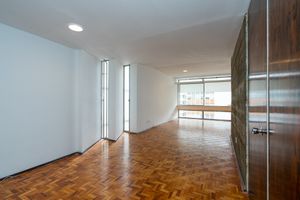 Image 3 - 919315