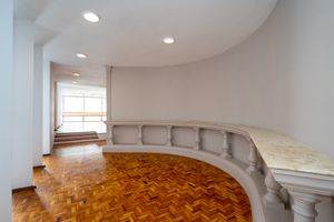 Image 10 - 919315