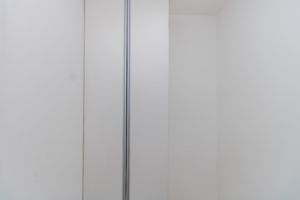 Image 7 - 919319