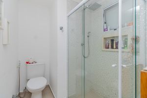 Image 22 - 919319