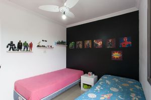 Image 16 - 919325