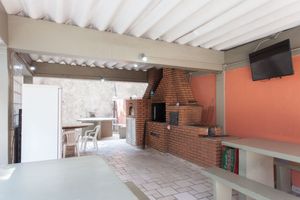Image 28 - 919325