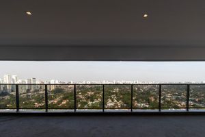 Image 6 - 919327