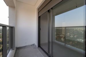 Image 18 - 919327