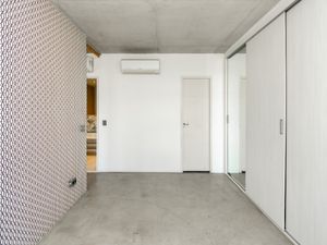 Image 30 - 919330