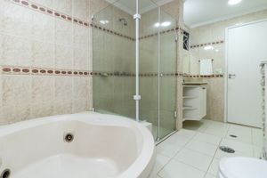 Image 14 - 919331