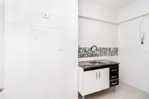 Image 17 - 919332