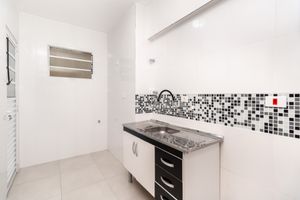 Image 16 - 919332
