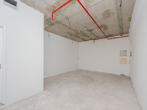 Image 4 - 919333