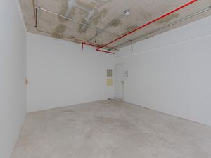 Image 10 - 919333