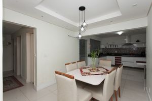 Image 19 - 919335