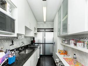 Image 10 - 919340