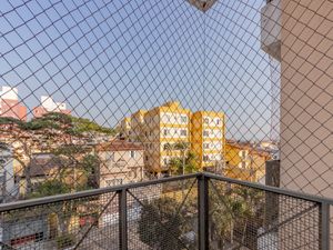Image 9 - 919345