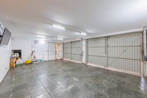 Image 1 - 919349