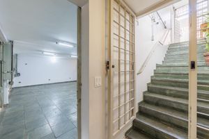 Image 3 - 919349