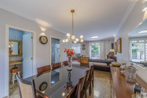 Image 12 - 919349