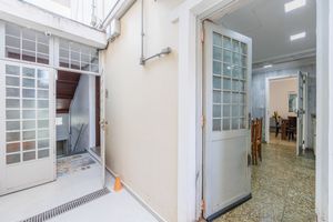 Image 19 - 919349
