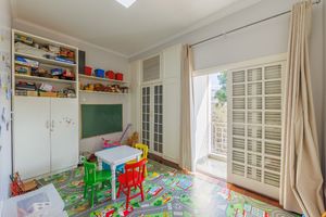 Image 37 - 919349