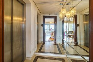 Image 1 - 919375