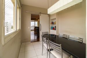 Image 34 - 919375