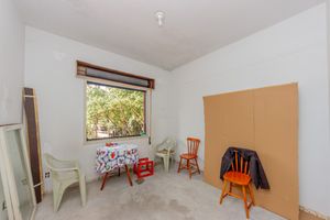 Image 15 - 919380
