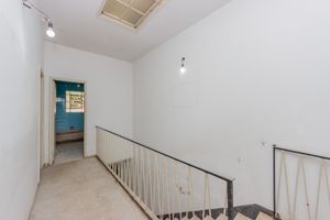 Image 13 - 919380